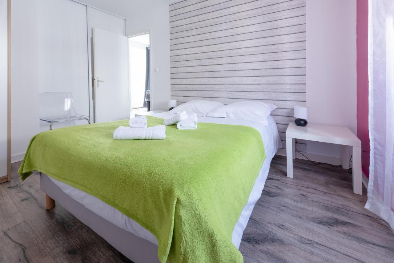 Ker Uhel - Charmant Appartement Plein Centre Saint-Renan Eksteriør bilde